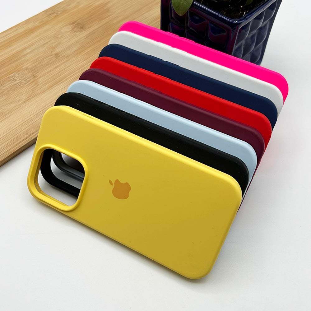 iPhone 15 Series Liquid Silicone Case Cover Yellow