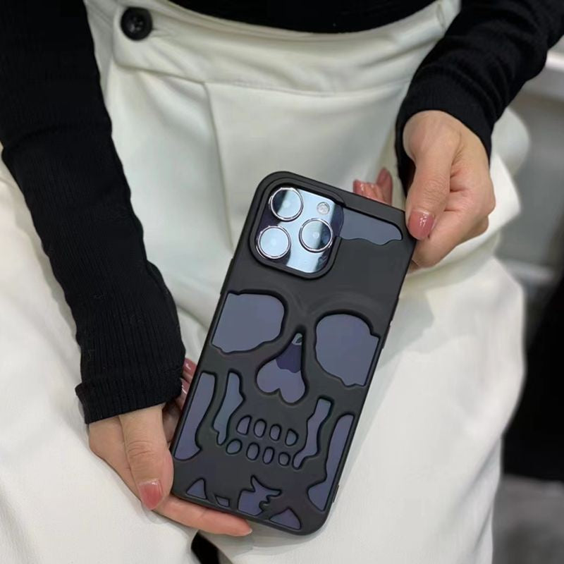 Cool Skull Design iPhone Cover